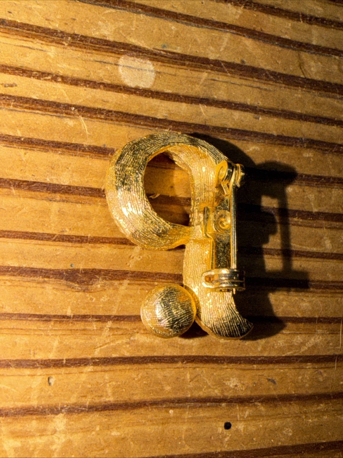 Vintage Textured Gold Toned Initial Letter P Pin Faux Pearl 15-l
