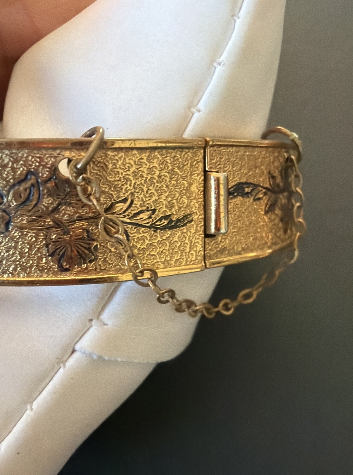 VTG Victorian Bangle Bracelet 1/20 Yellow Gold Filled Size 2”1/4 18.4g