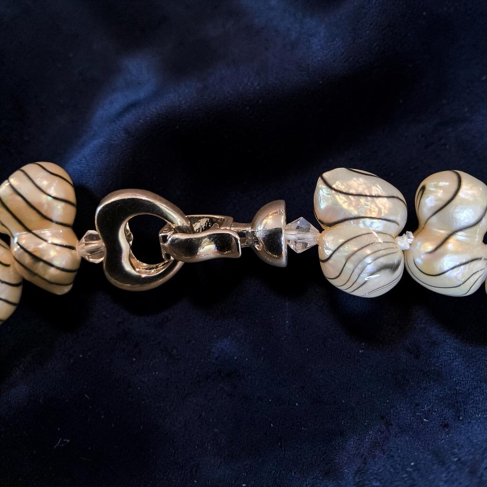 Vintage Art Glass Necklace White Iridescent Freeform Beads Black Swirl 16″ Heavy