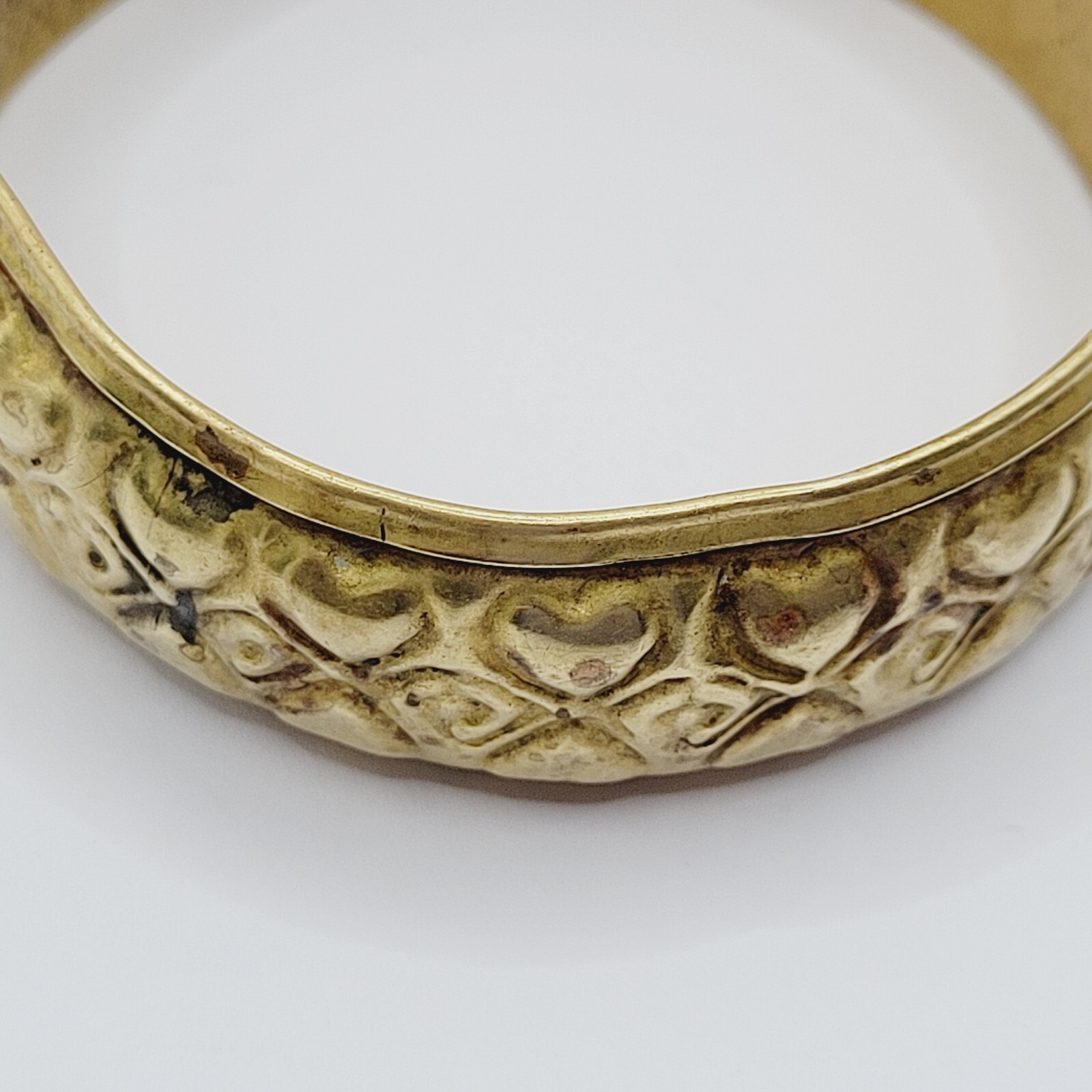 Wide Brass Chunky Bangle Embossed Heart Pattern Vintage Bracelet 8 Inch Approx