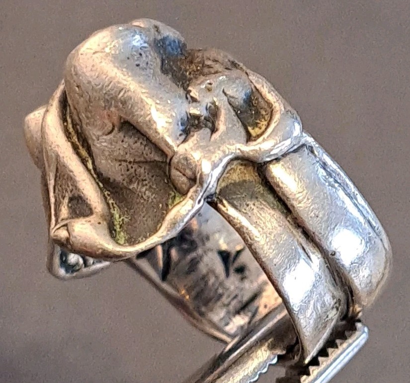 MODERNIST BRUTALIST Sterling Silver DOMED Sculptural Wide Tapered Band Ring 4.25