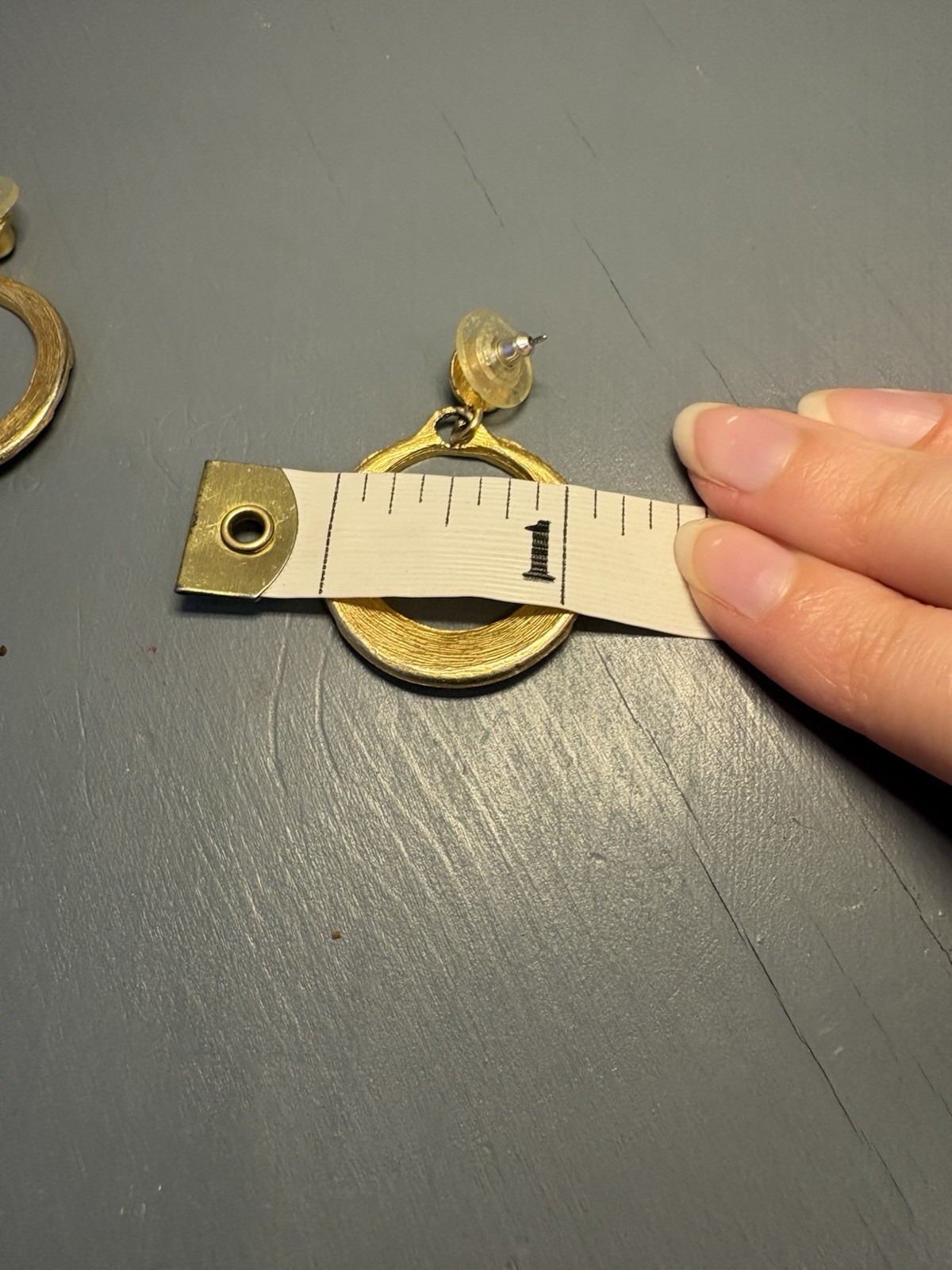 lot of two gold tone vintage 80s earrings
