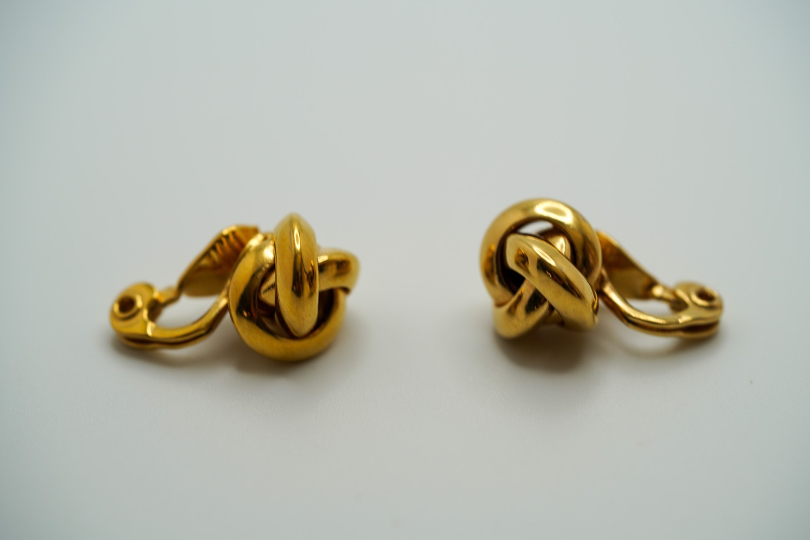 Vintage Gold Monet 2cm Earrings JB1