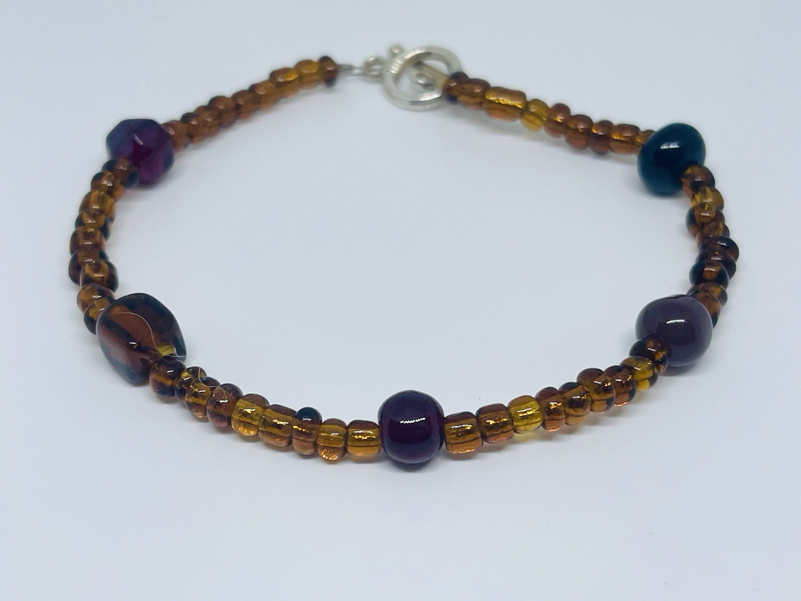 Vintage Earthy Boho Amber Beaded Bracelet Silver Tone Toggle Clasp Size 8”