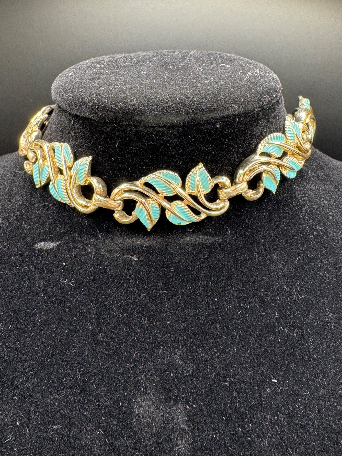 Vintage Gold Tone Blue Enamel Leaf Necklace Adjustable Bead Dangle Choker