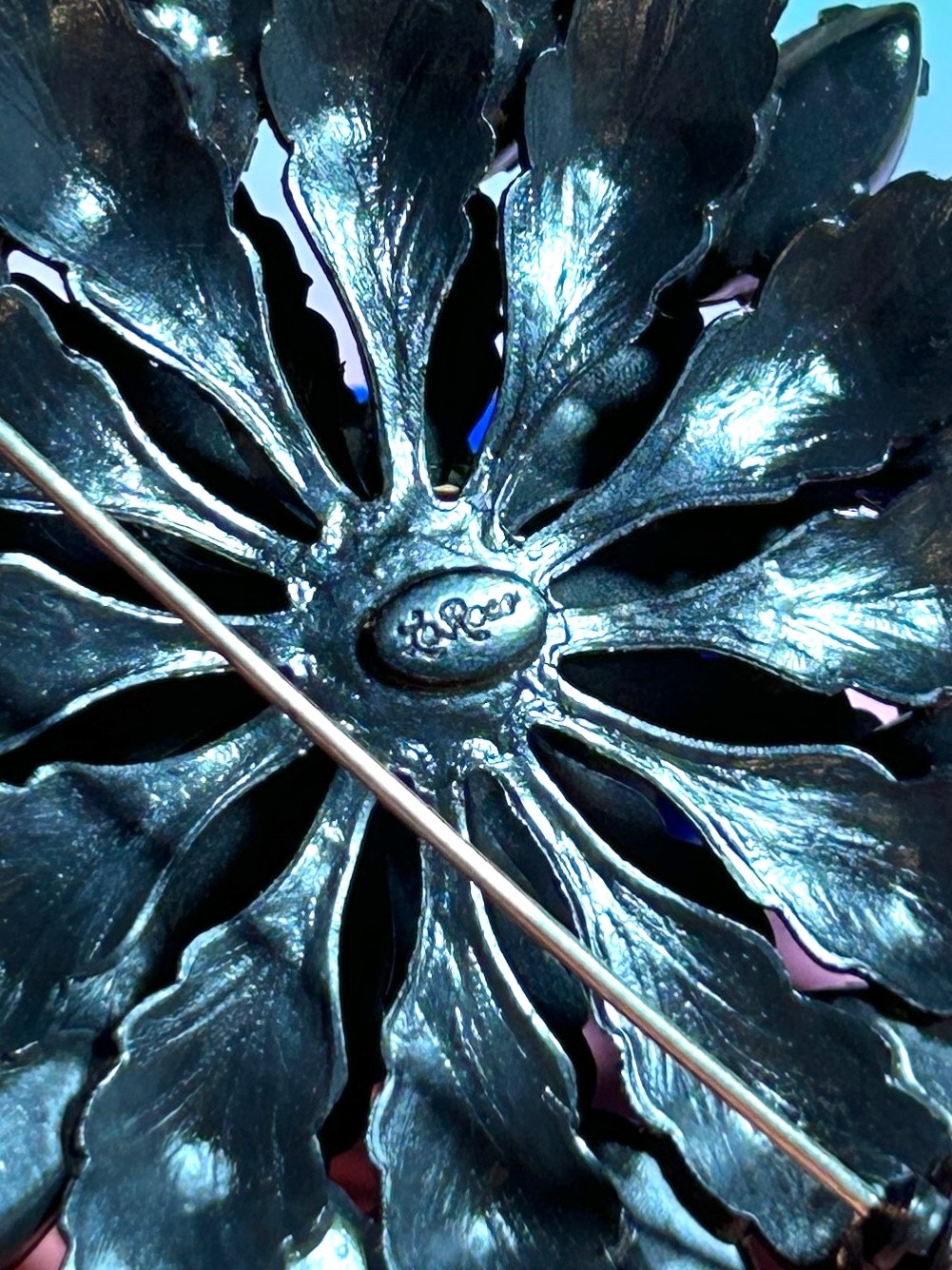 Vintage La Roco Large Rhinestone Flower Brooch Gunmetal Gray & Black 2.75”