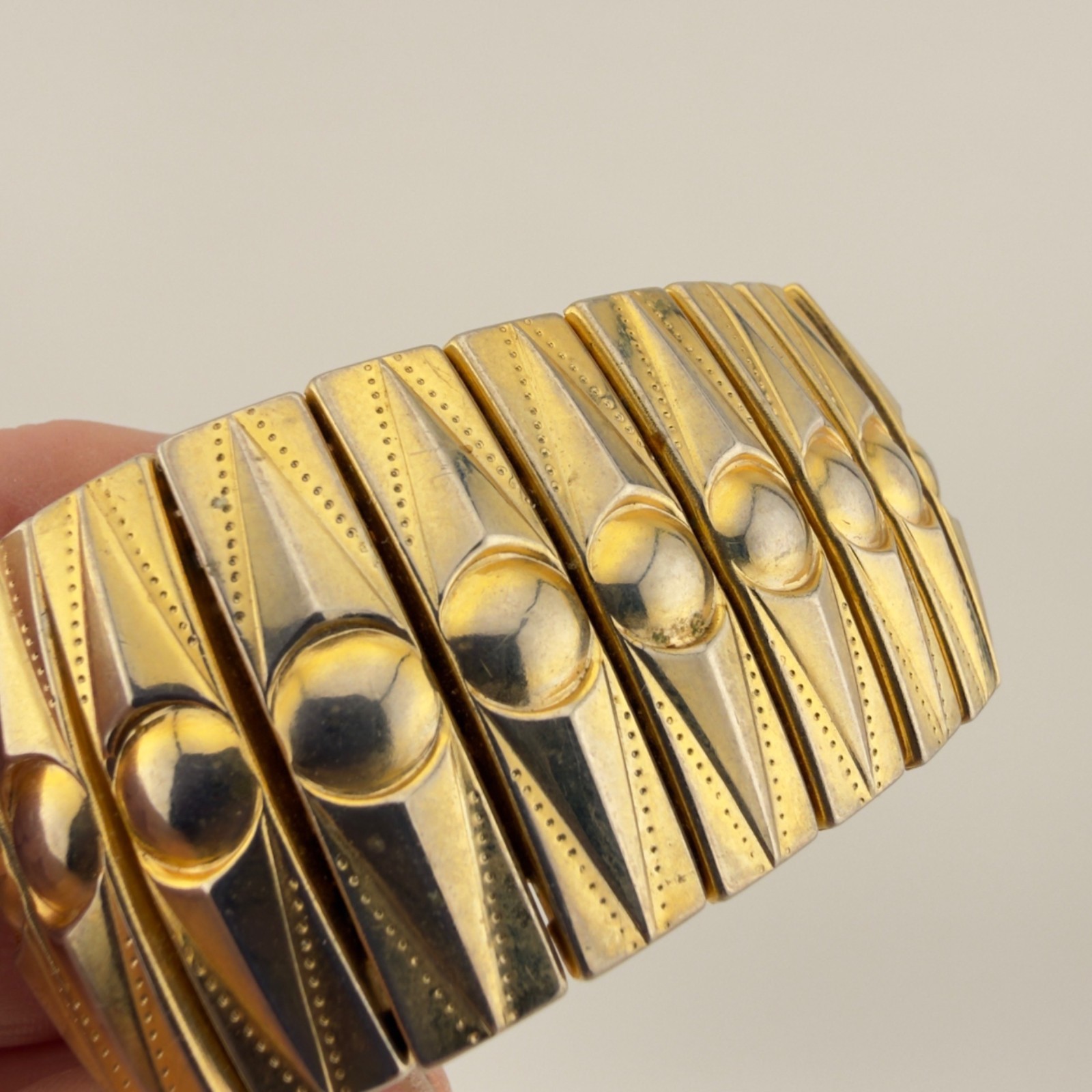 Vintage Expansion Bracelet Stretch Wide Gold Tone Geometric