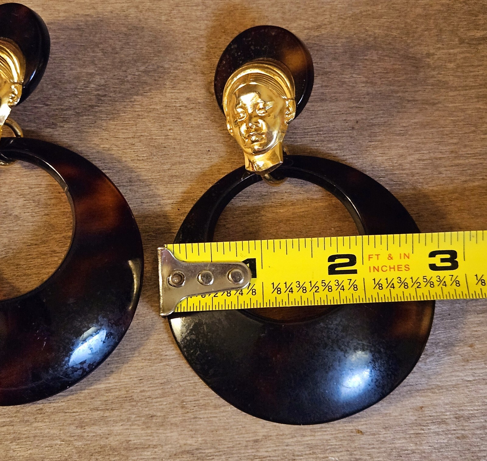 Door Knocker Earrings Tortoise Shell Acrylic Woman Head Gold Tone Pierced