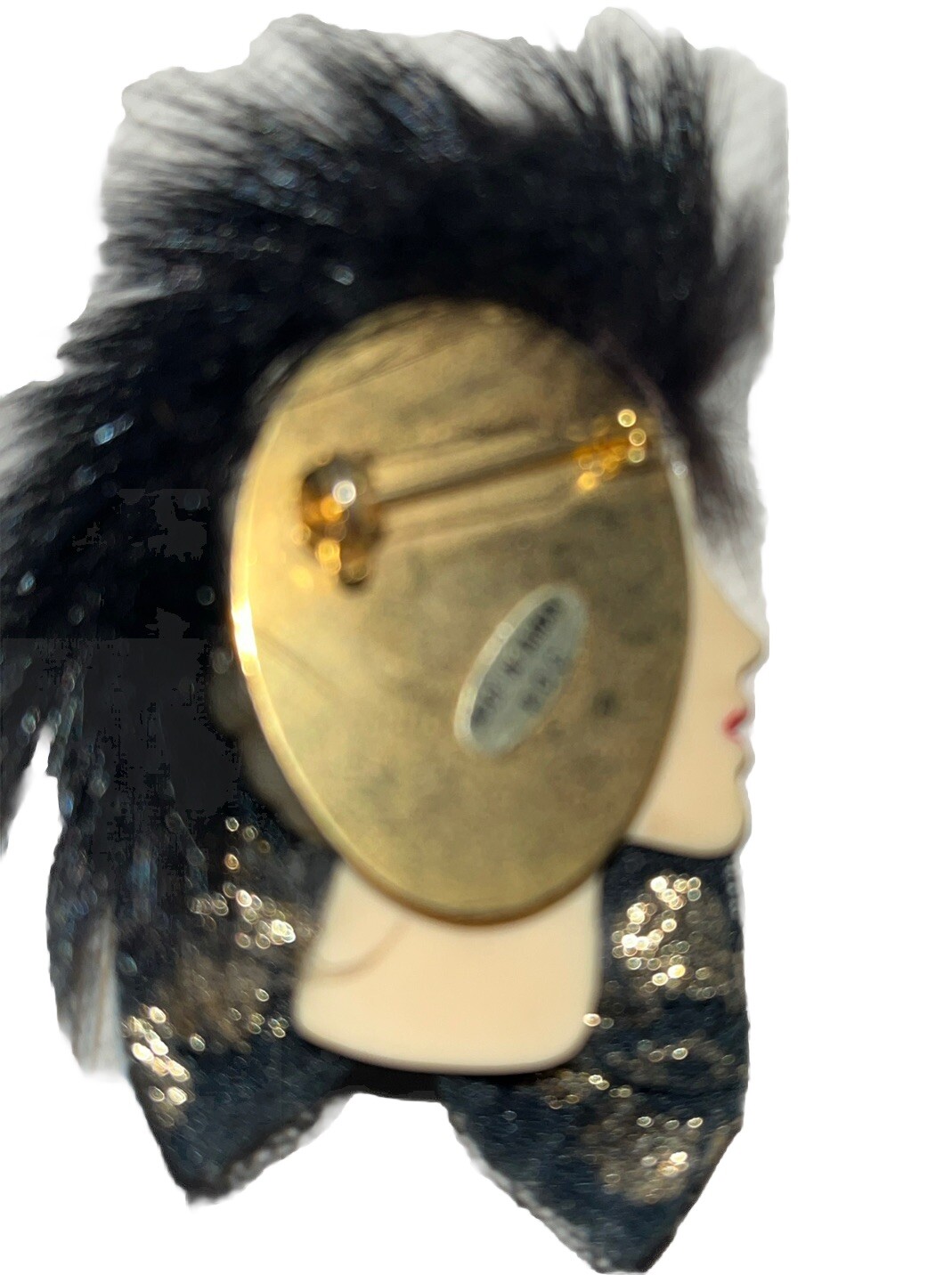 Vintage Fancy Lady Red Lips Woman Wearing Fur Type Hat Brooch Gold Color Pin