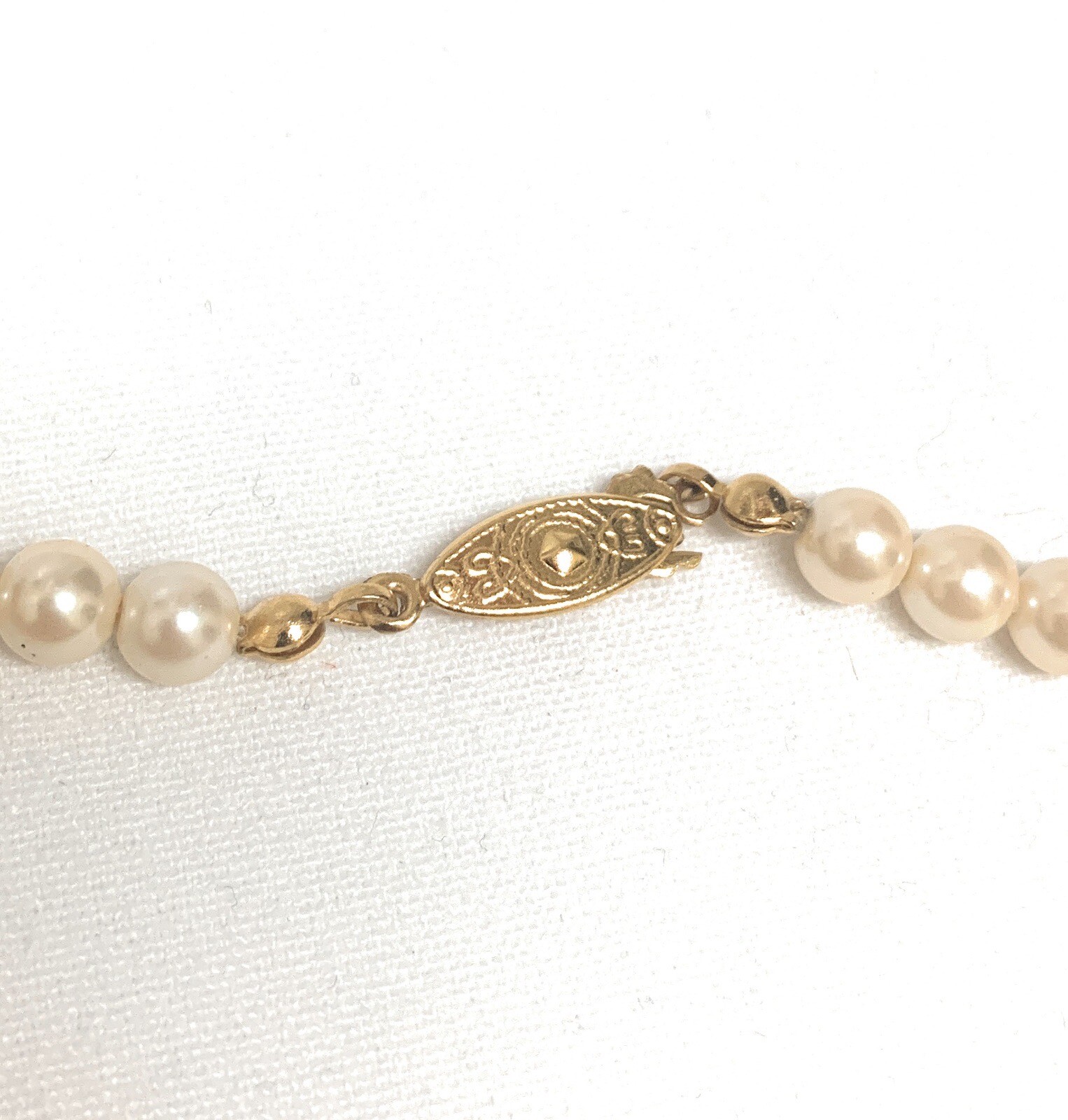 Vintage Cream Faux Pearl Necklace with Fish Hook Clasp Classic 16” Beaded