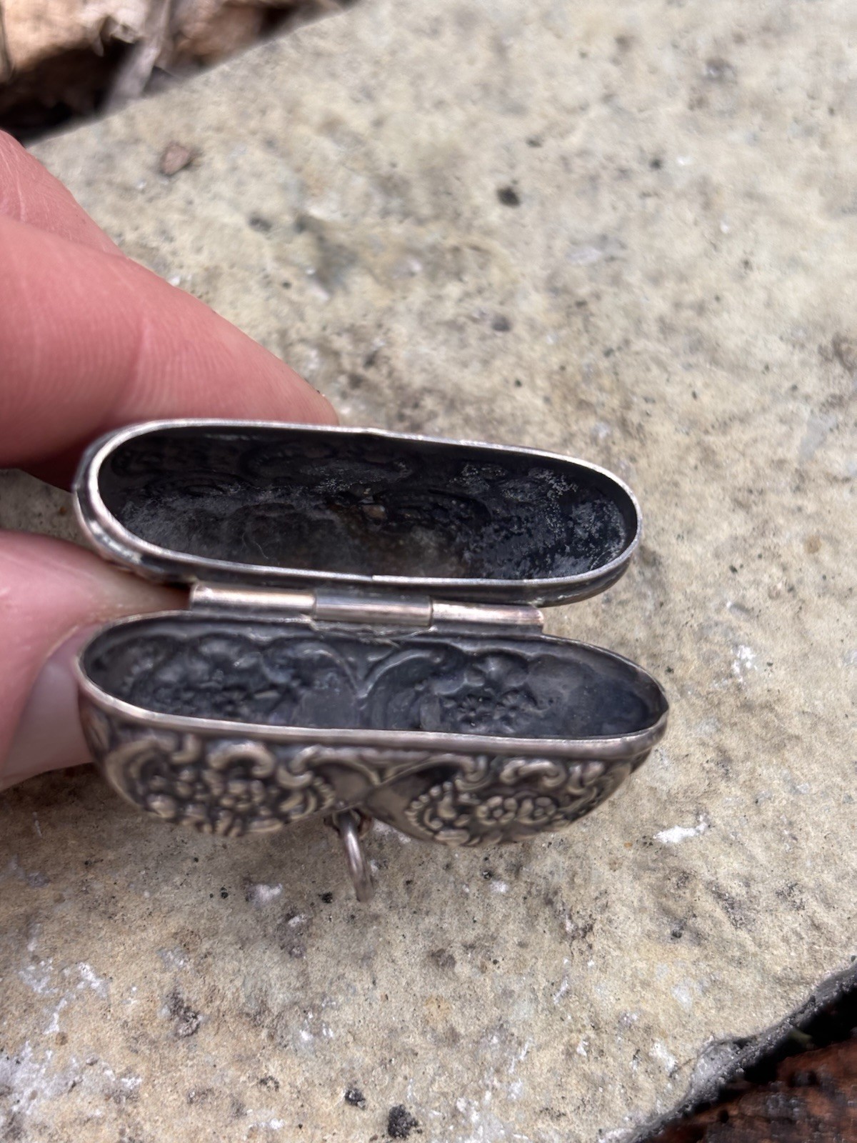 Sterling Silver Heart Repousse Victorian style Large box vintage Pendant 1900s