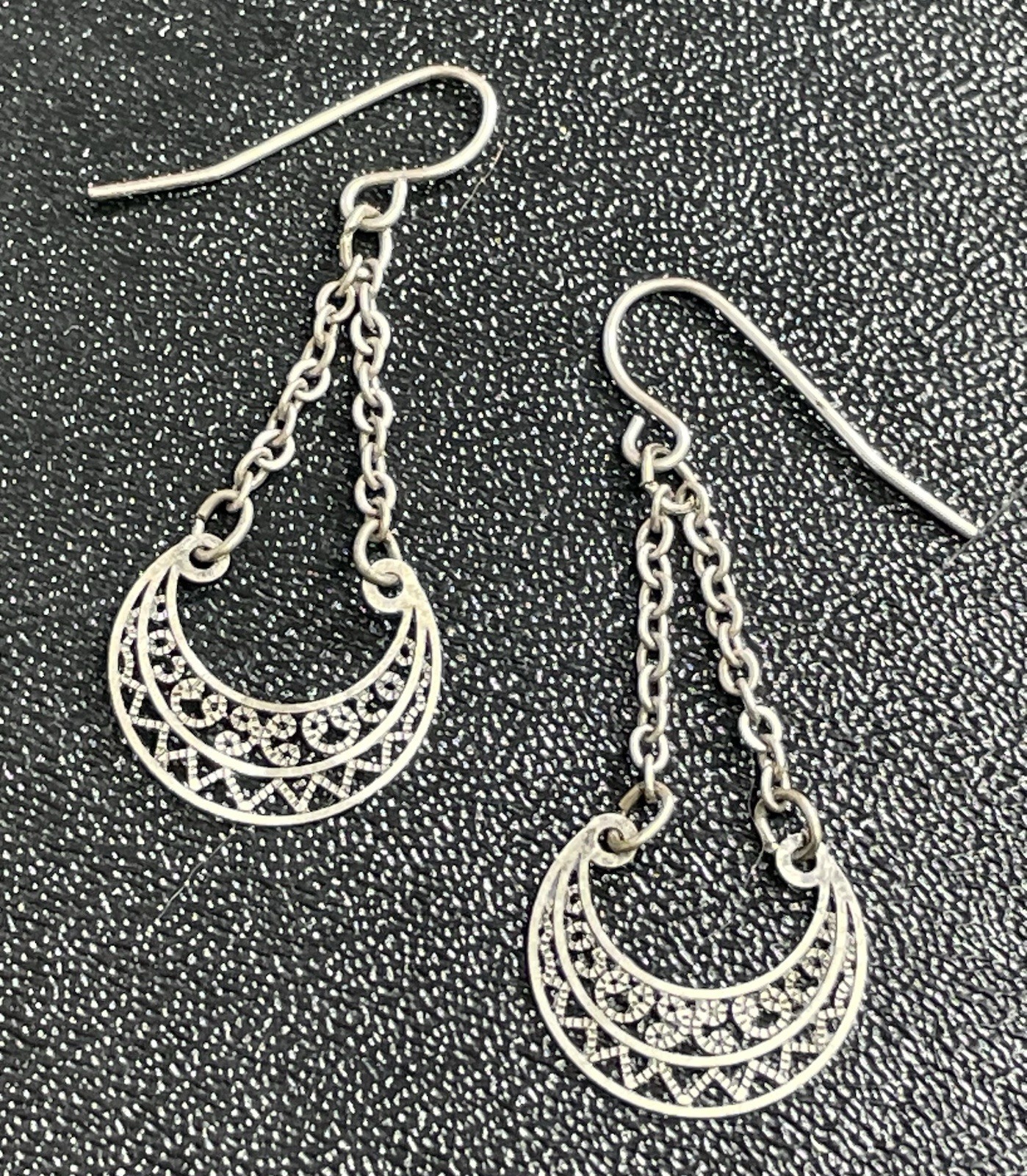 Vintage 1.5” Silver Tone Filigree Crescent Moon Chain Dangle Earrings