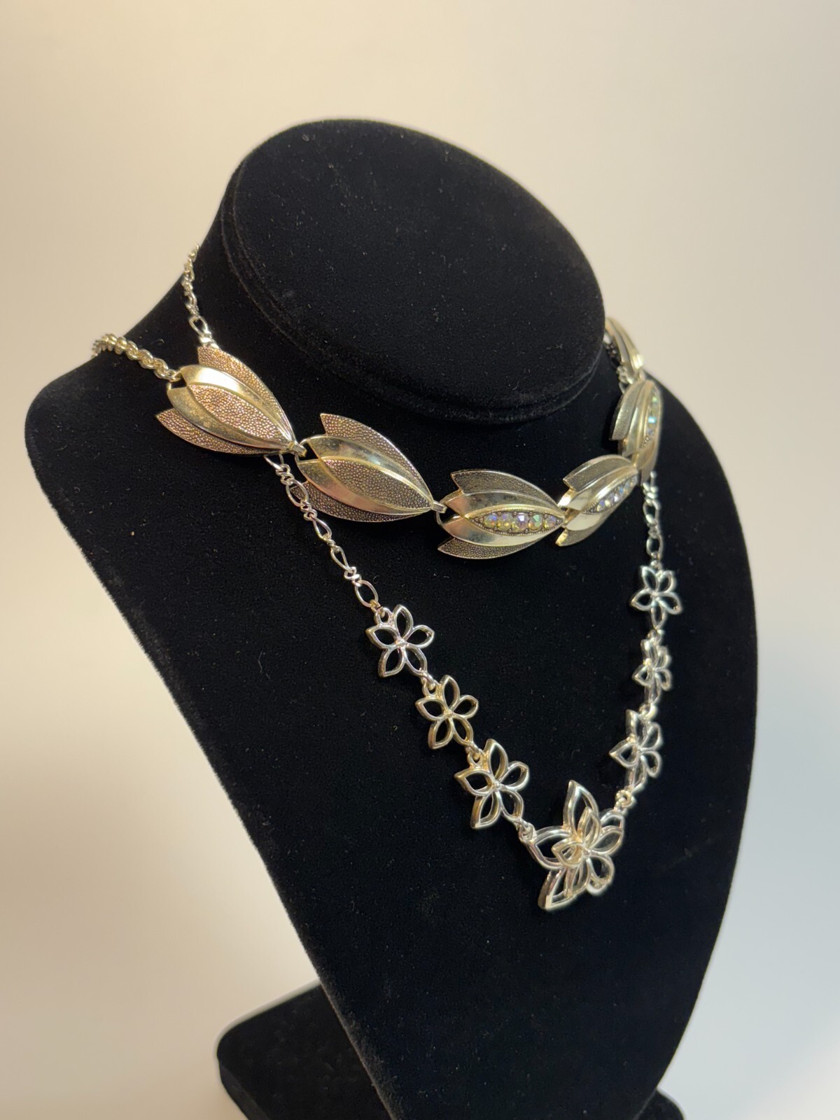 Choker Necklaces in Silver Tone with Chunky Maximalist Design Lightweight 14 in
