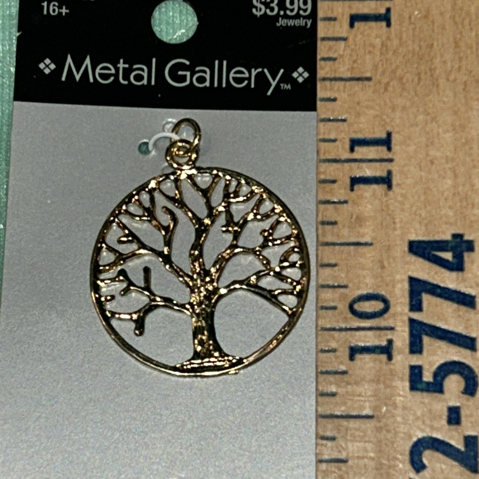 Assorted lot Metal Gallery Pendants Brooch & Silver Gold Chains Jewelry Making