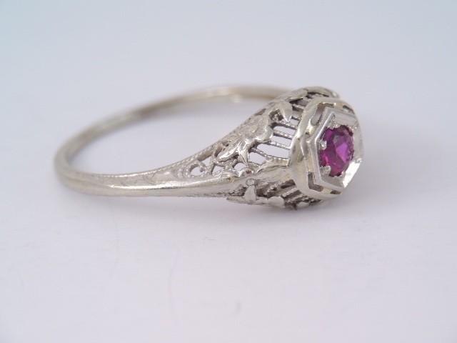 ANTIQUE ART DECO 18K WHITE GOLD FILIGREE LAB RUBY STONE RING sz 5 3/4