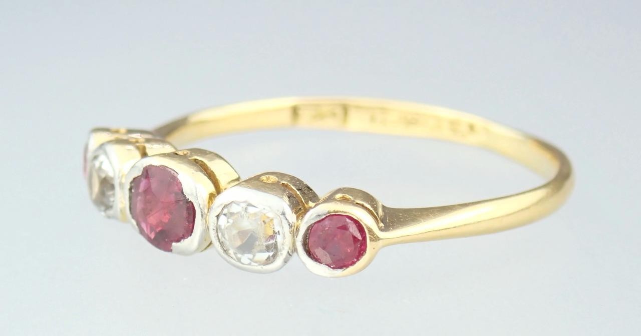 Lovely Antique Art Deco 18K Gold Platinum Ruby White Sapphire Five Stone Ring 5