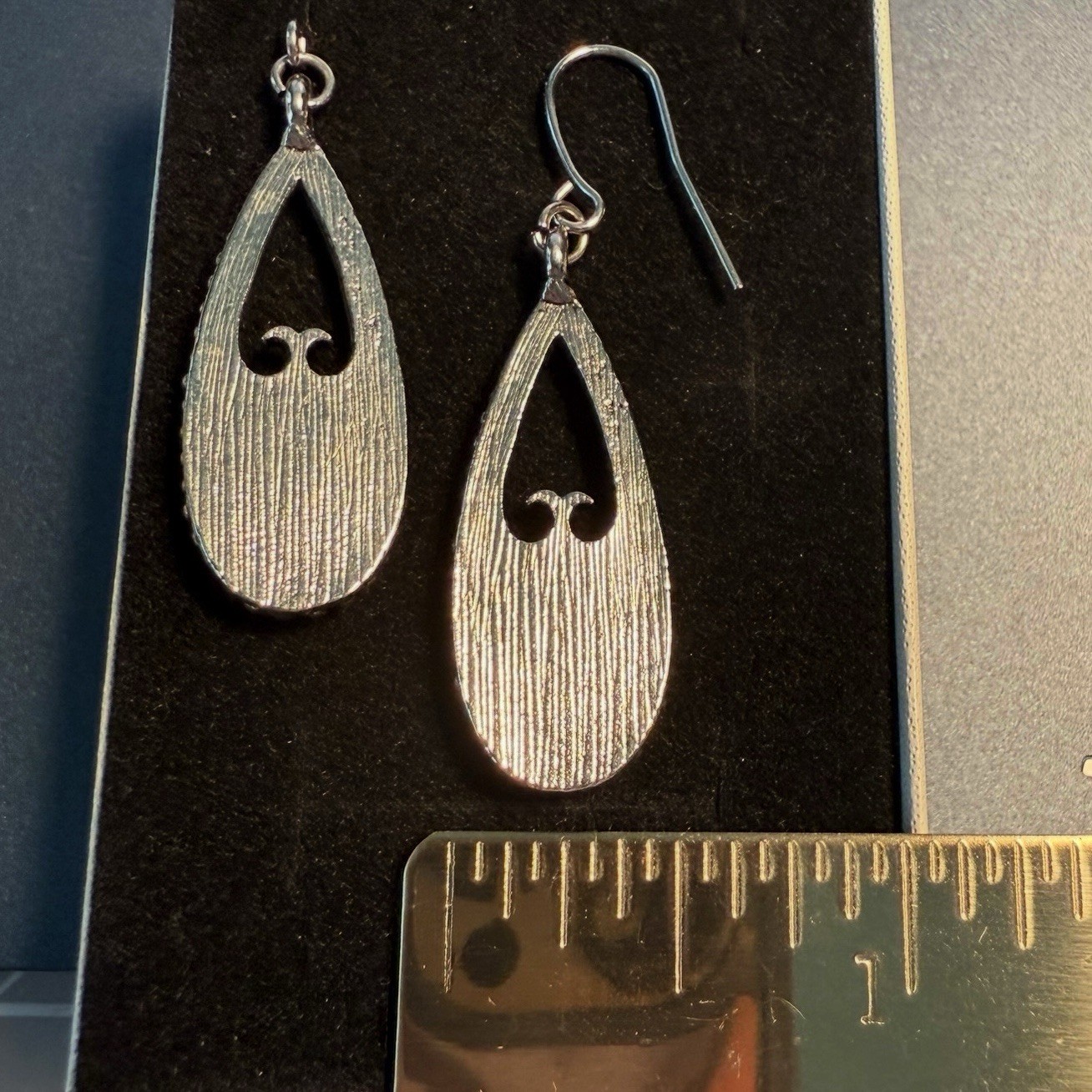 Vintage 925 Sterling Silver Oval Cabachon Amethyst Drop Dangle Earrings