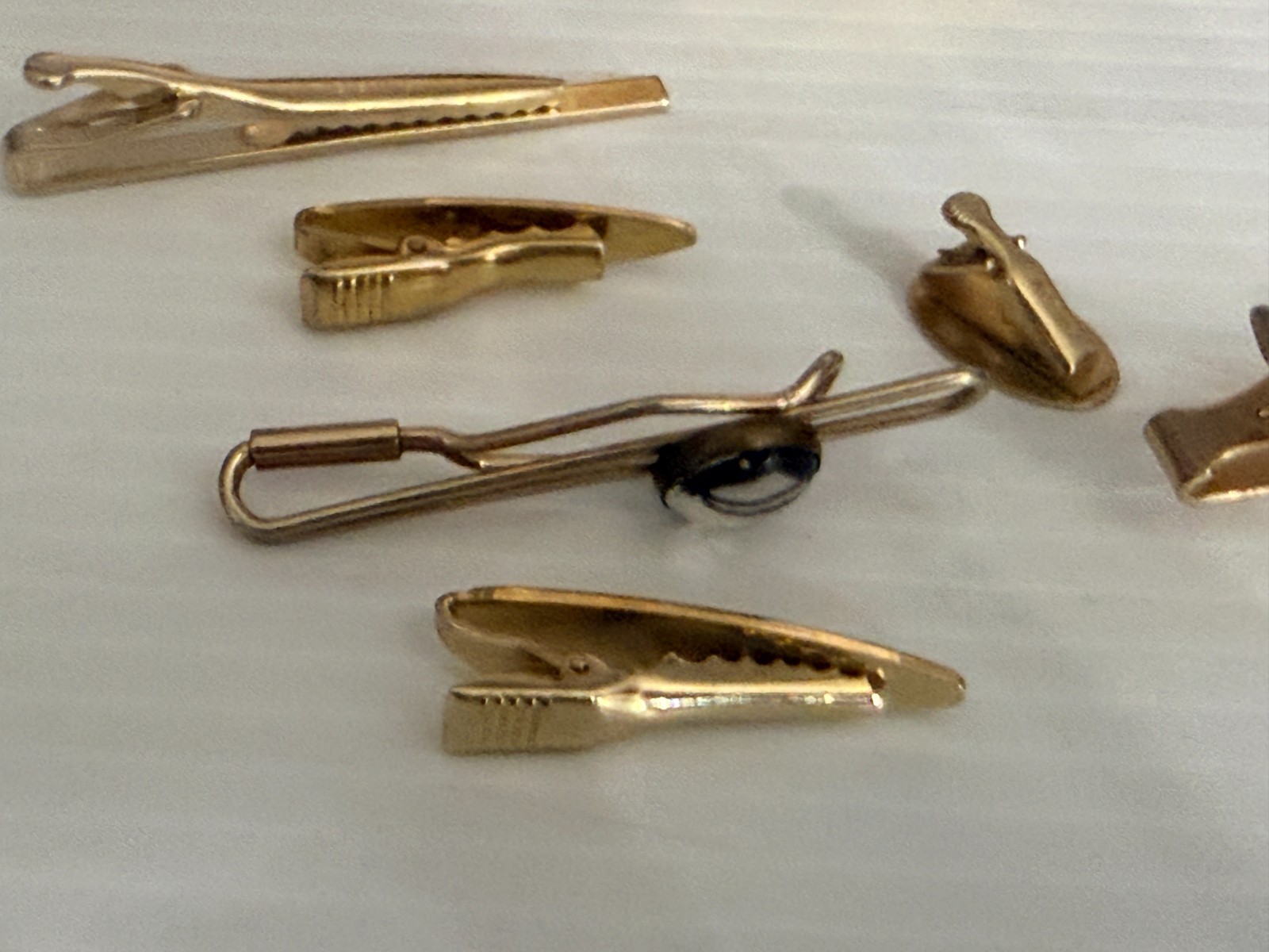 Vtg Lot of Men’s Jewelry Box Cuff Links Tie/Bar Clips Studs Pins