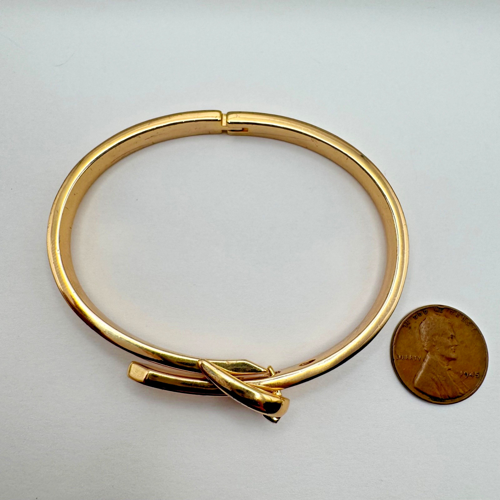 Sleek Gold Tone Belt Buckle Hinged Bracelet Adjustable Statement Bangle 6.5-7”