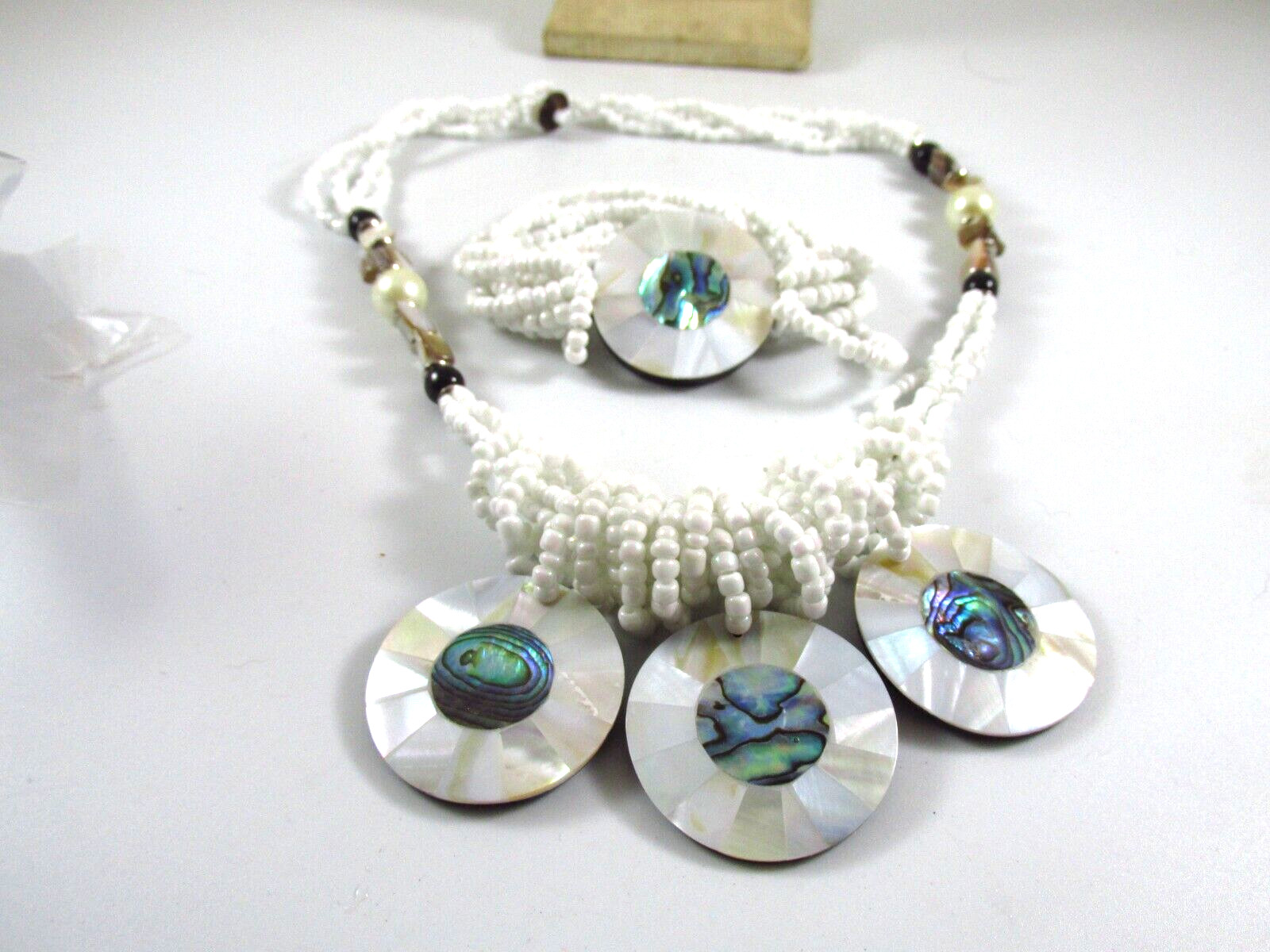 White Seed Beaded Mop/ abalone Necklace Bracelet Set