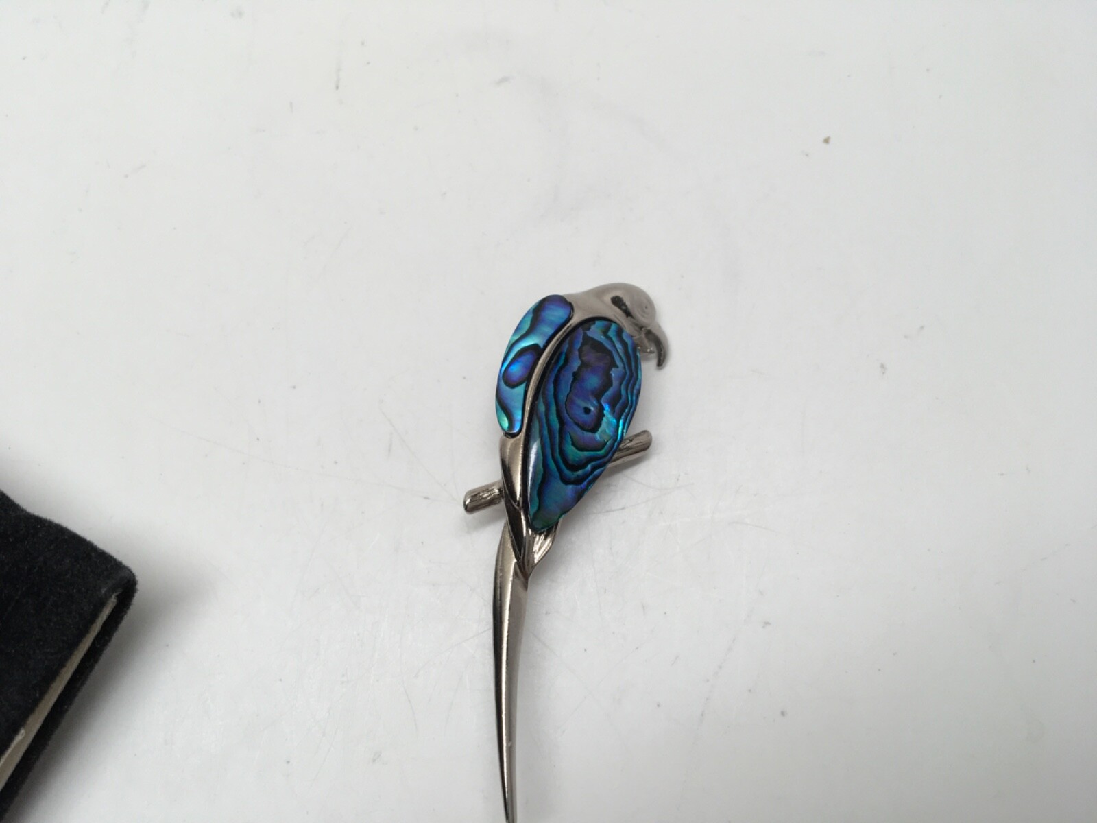VTG Signed New Zealand Ataahua Silver Tone Abalone Shell PARROT Brooch – MINT!