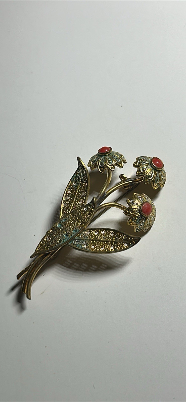 SPHINX Signed Gold Tone Flower Brooch Pin with orange coral Stones