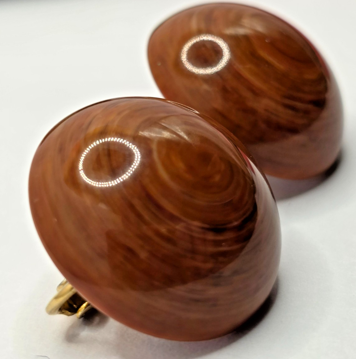 Vintage Crown Trifari Lucite Brown Wood Grain and Gold Tone Clip Earrings