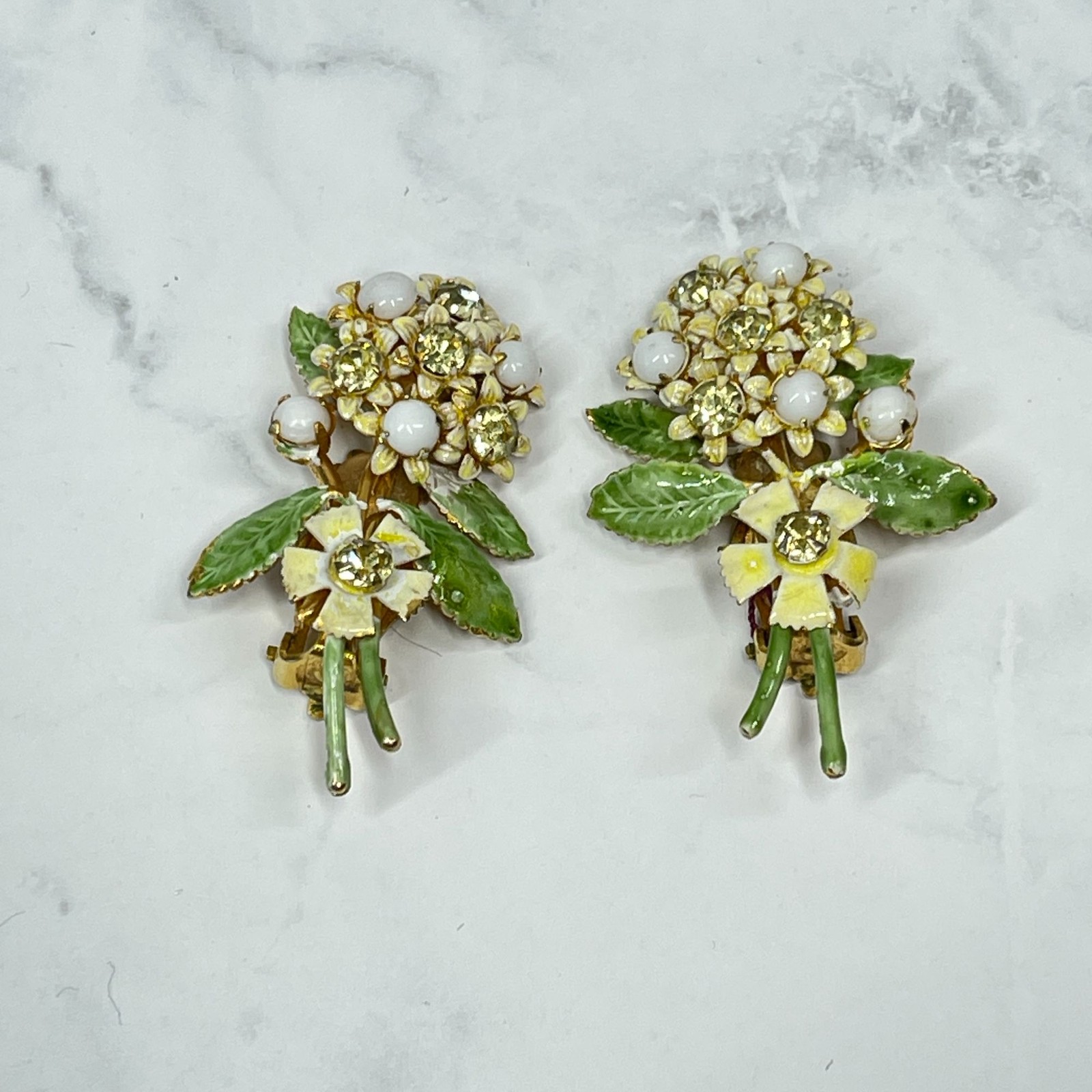 Vintage Signed Robert Floral Bouquet Clip-On Earrings White Enamel Faux Pearl