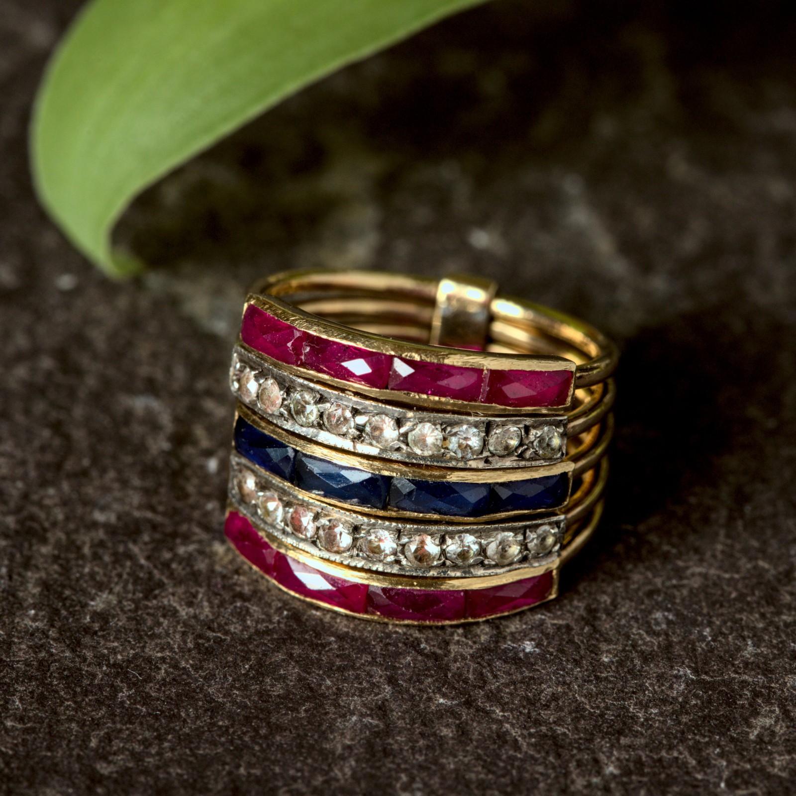 LOVELY VINTAGE 14K GOLD SILVER RUBY SAPPHIRE 5-BAND HAREM WEEKDAY RING c1970s