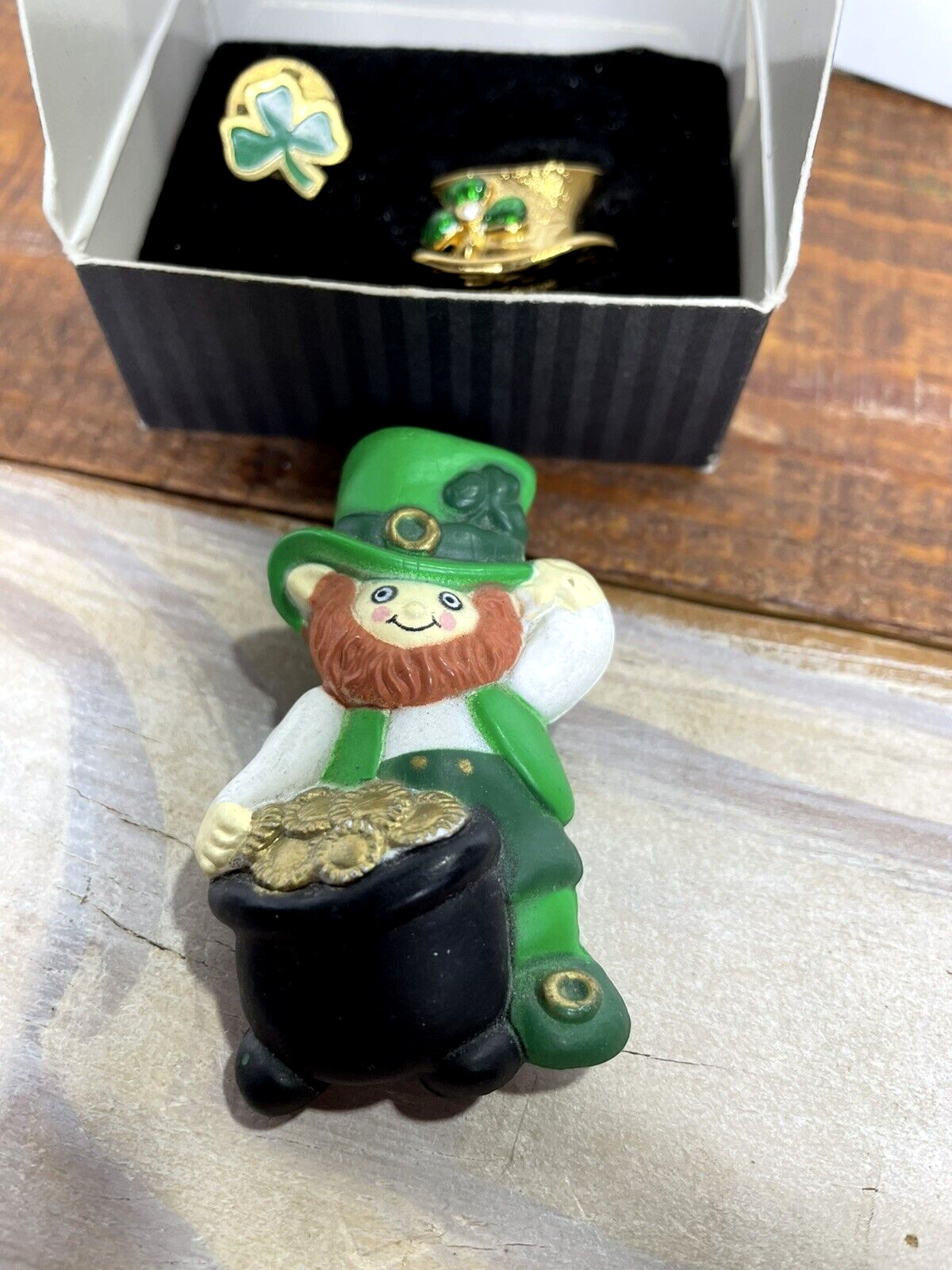 Lot of 3 Vintage Avon 1992 Hats off to Luck Leprechaun Hat Shamrock Tack Pin ☘️