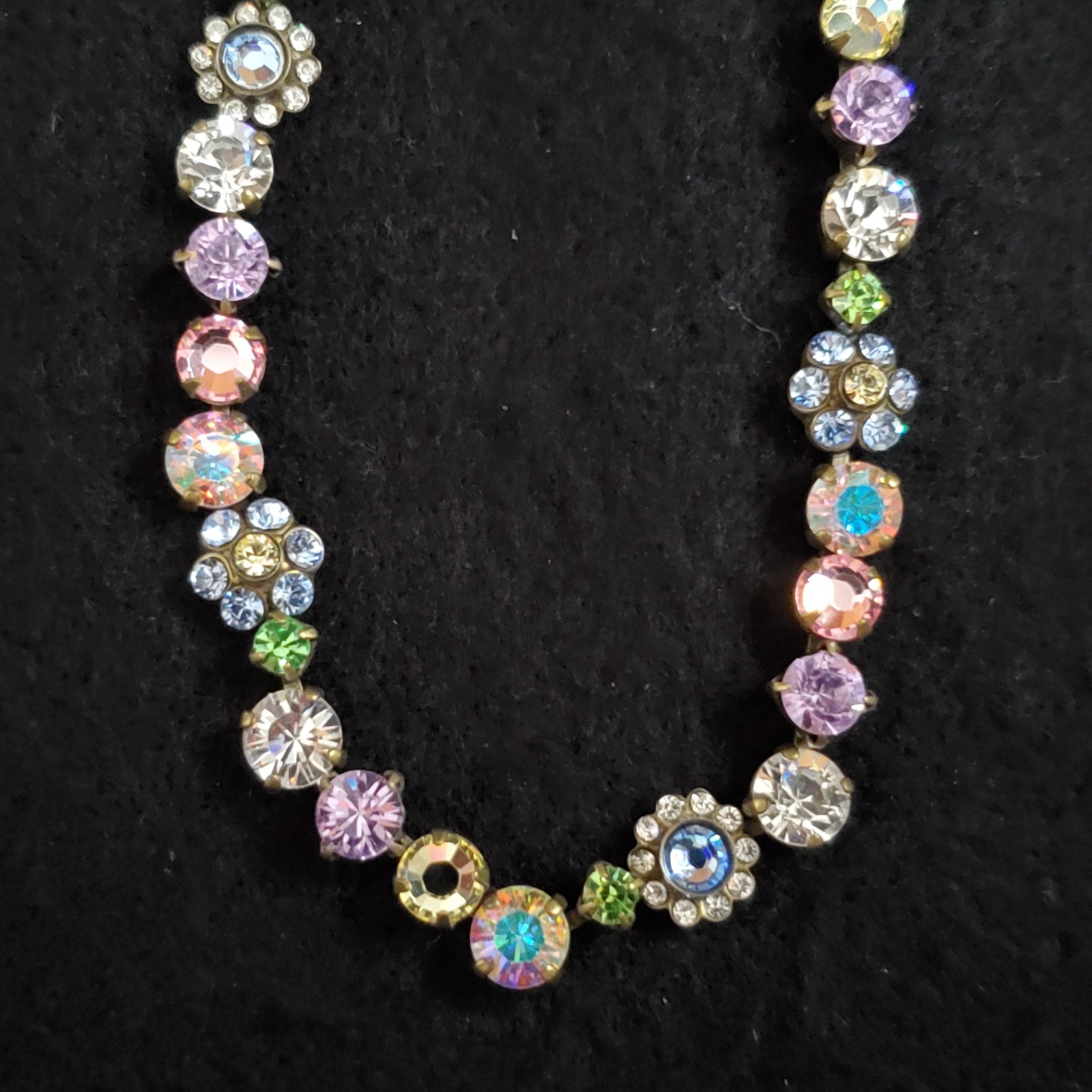 Sorrelli Crystal Necklace Choker Blue Pink Pastel 14-16″