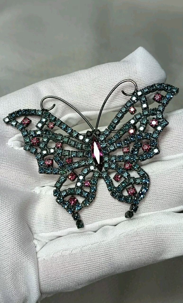 Vintage Dorothy Bauer Gunmetal Pink Blue Crystal Butterfly Pin Brooch