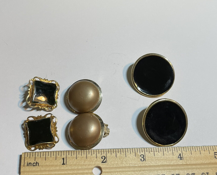 Vintage Gold Tone 3 Pair Clip On Earrings Jewelry YT-60