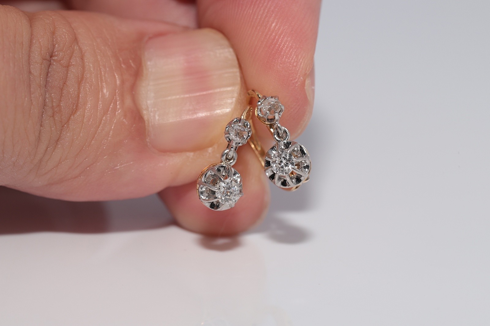 Antique Circa 1920s 18k Gold Art Deco Natural Diamond Decorated Earring