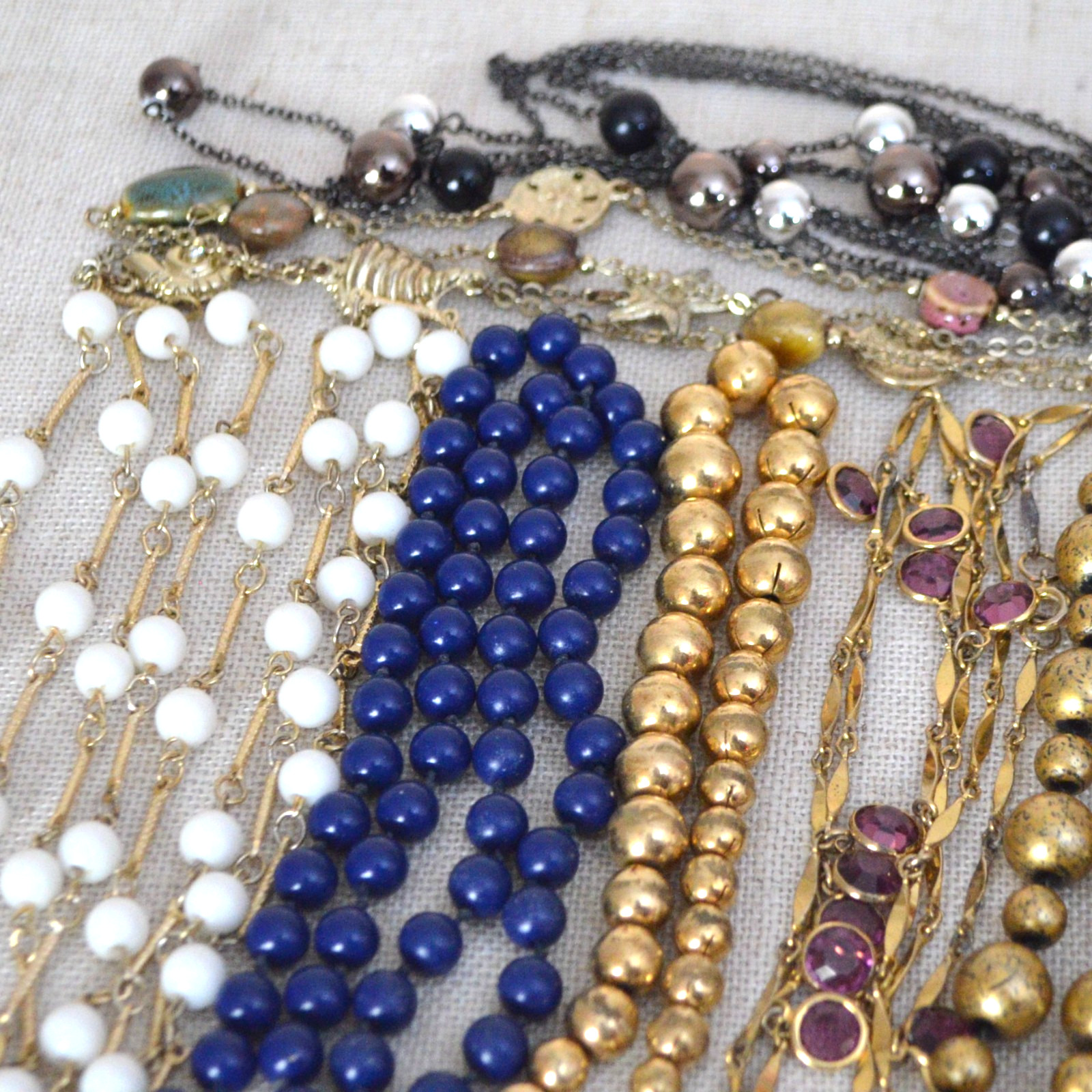 Vintage Wearable Necklace Lot 8 Piece Beaded Chain Jewelry circa 1980s-1990s