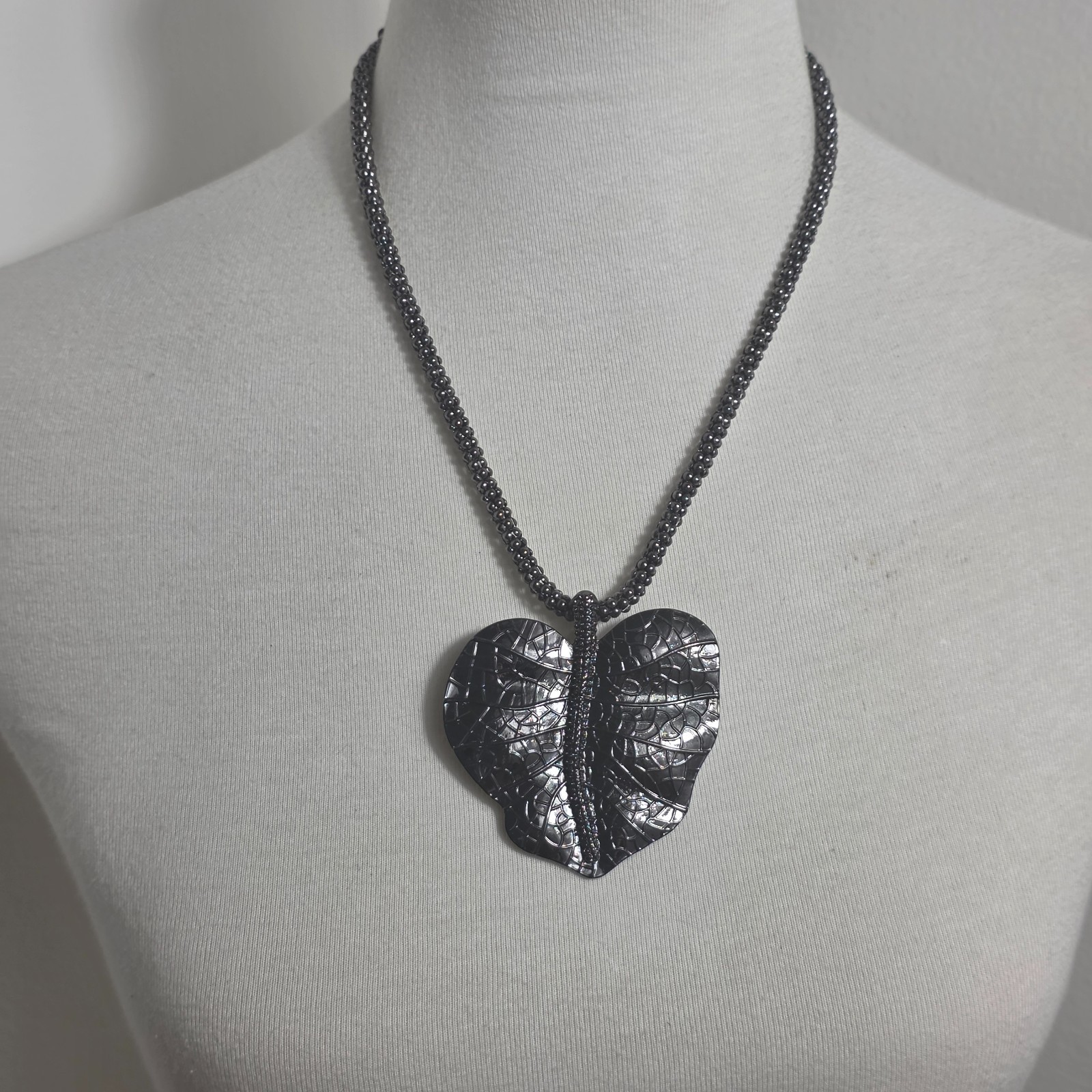 Gunmetal Gray Hammered Metal Heart-Shaped Leaf Pendant Necklace