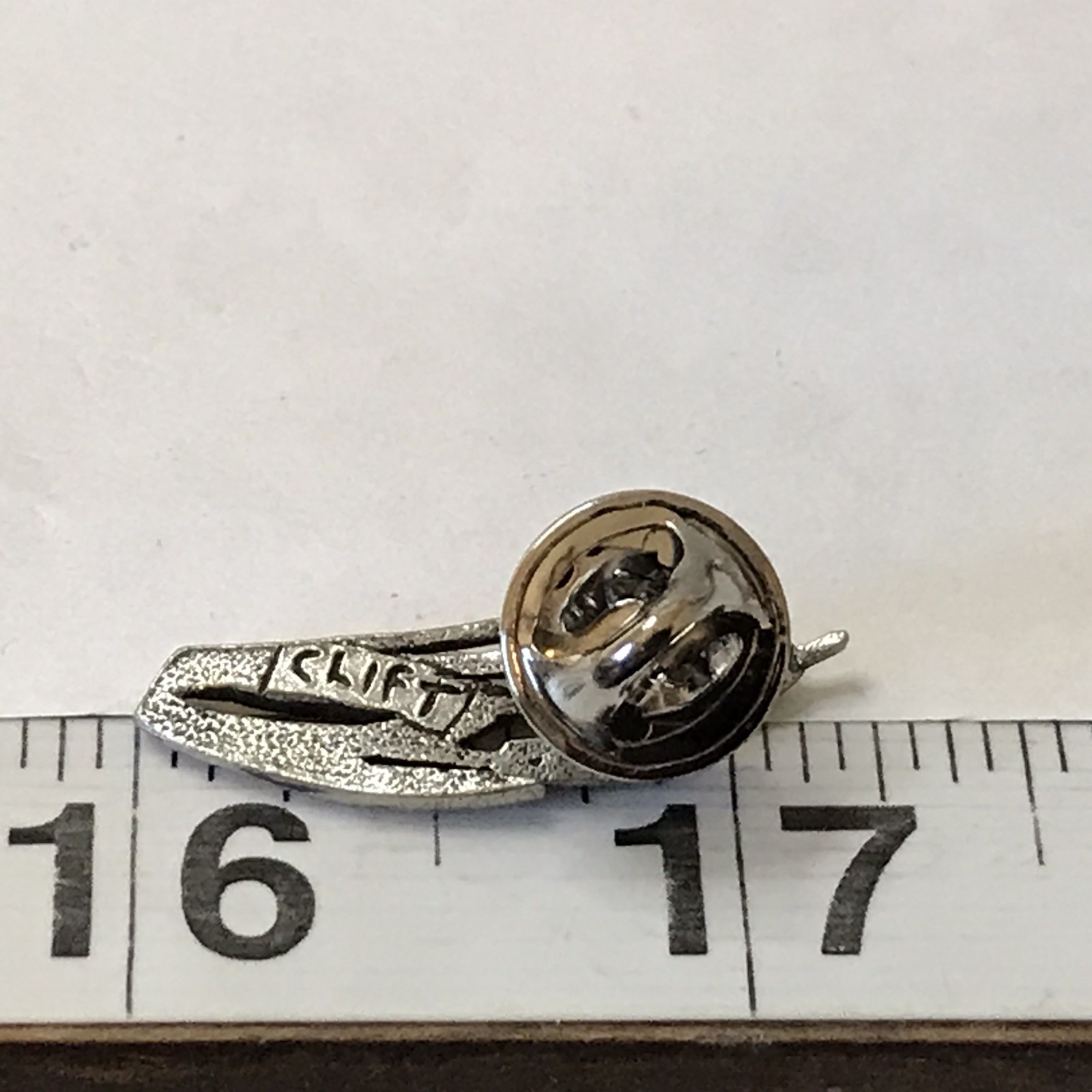 Vintage CLIFT Cattails Pewter Lapel Pin (Y4)