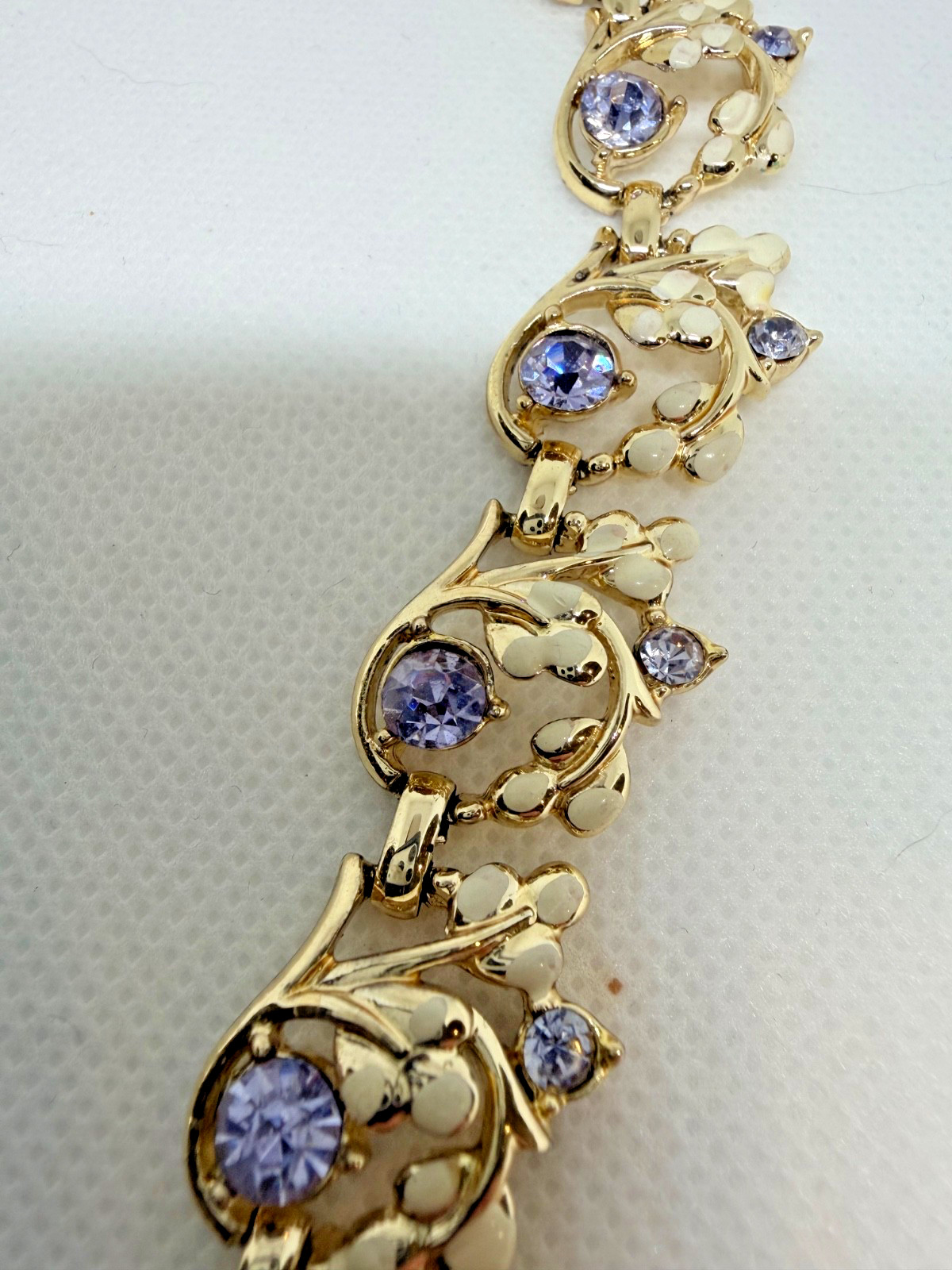 Coro VTG Floral Cluster Necklace w/ Lavender Rhinestones Enamel 1950s