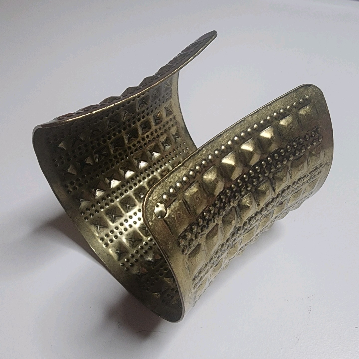 Vintage Wrist Cuff Arm Bracelet Golden Tone Metal Gypsy Egyptian Gladiator Cool