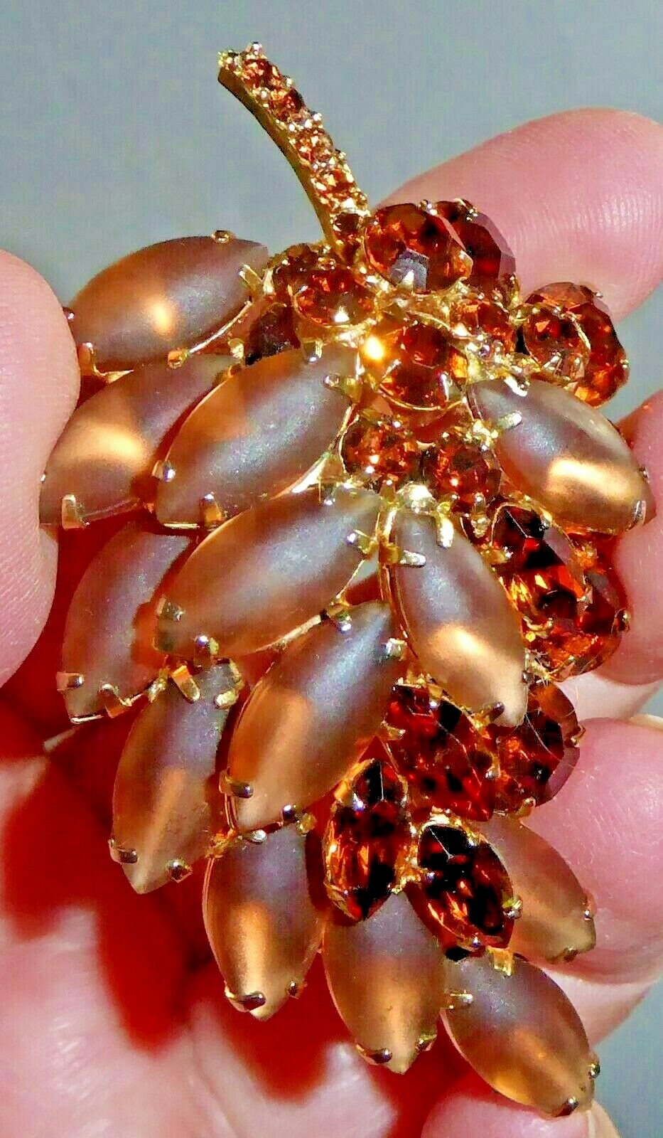 Vintage Bunch of Grapes Brooch & Earrings Clear Brown & Milky Brown Glass Gems
