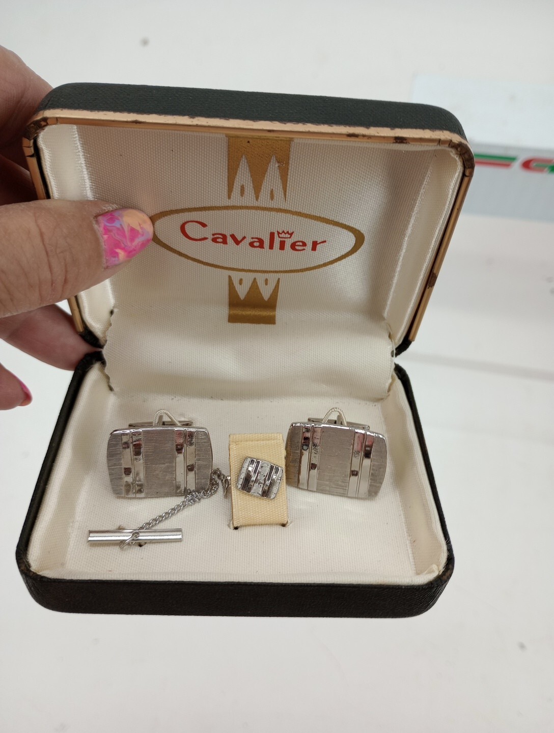 Vintage Cavalier Cufflinks & Tie Tack Silver Tone Very Nice Estate Auction Buy