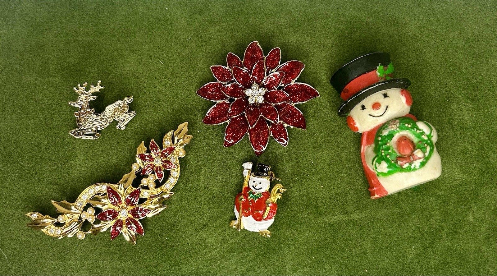Christmas Brooches Vintage Lot of 5 Unmarked Collectibles