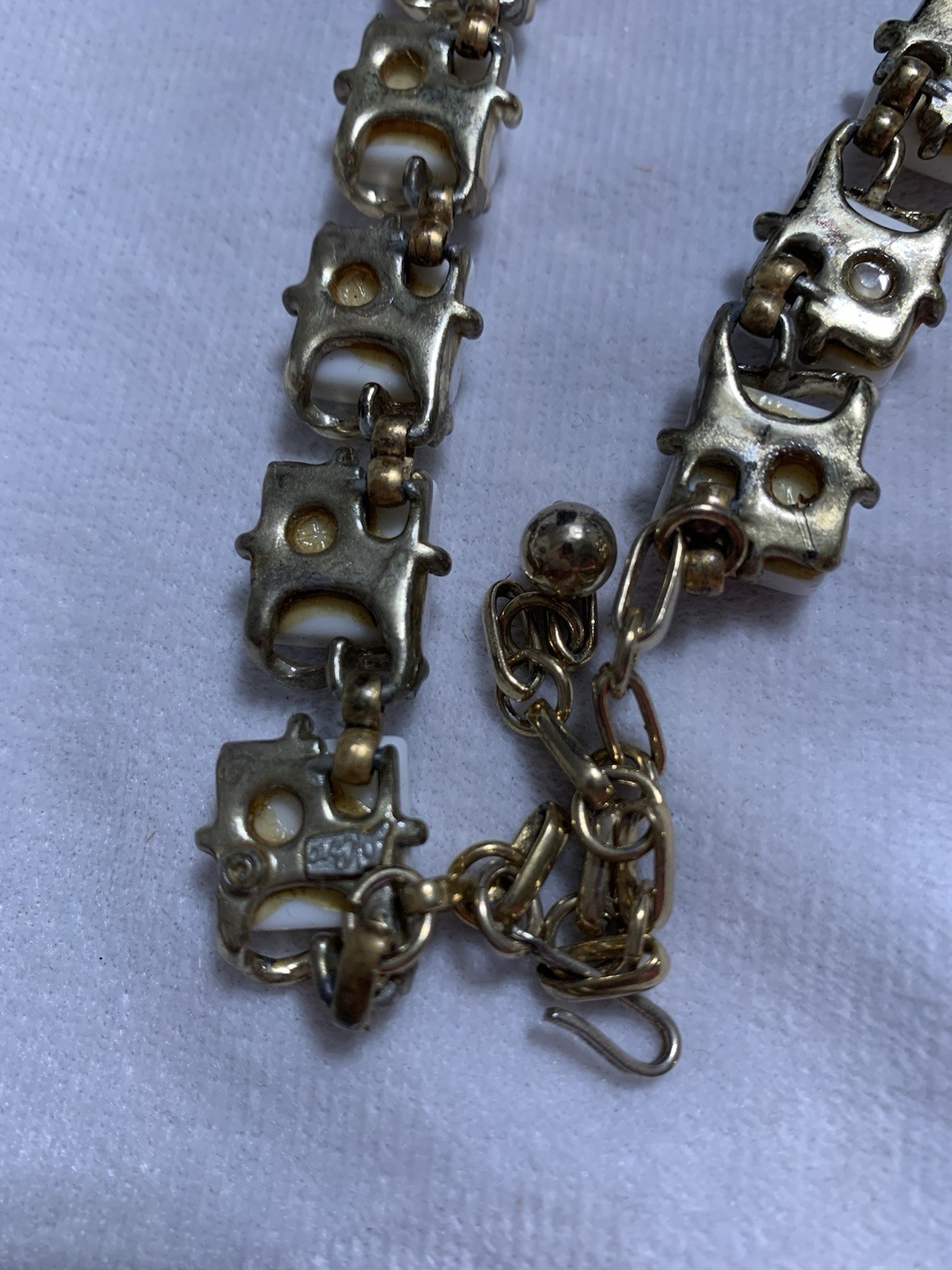 Vintage Coro Goldtone White Thermoset Choker Necklace With Hook Clasp Earrings