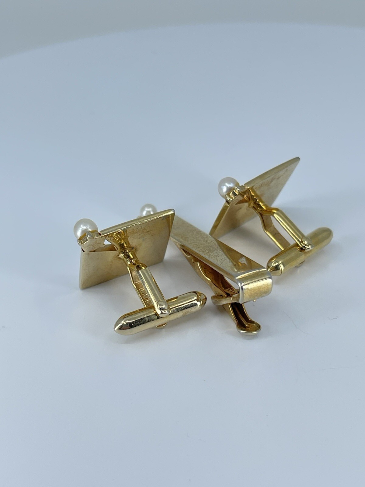 vintage Swank Pearl cufflinks and tie clip bar set square polished gold tone