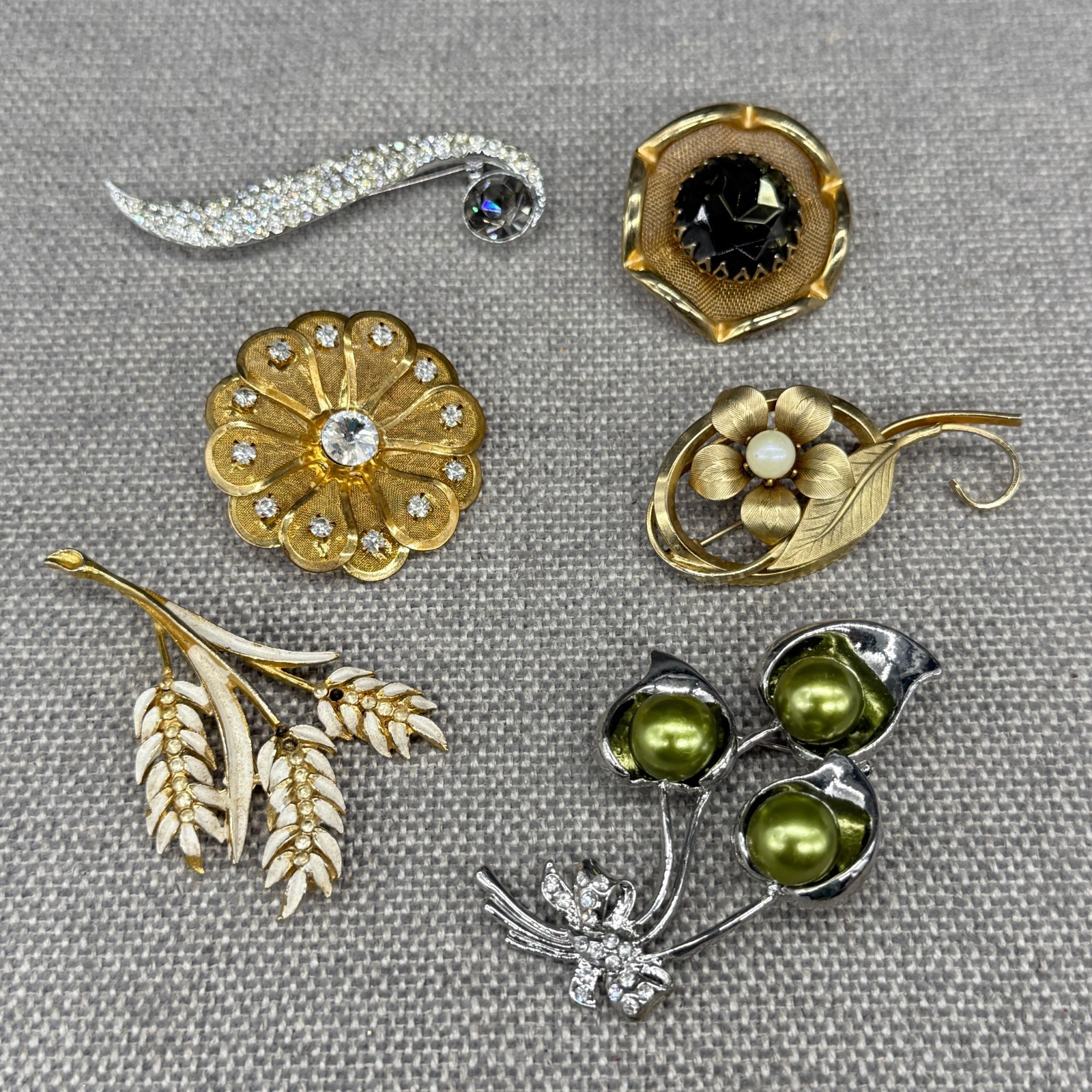 Vintage Brooch Lot 6 Brooches Flowers Leaves Rhinestones Enamel