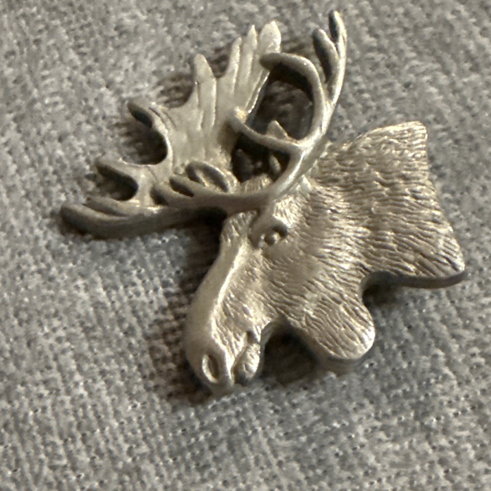 VINTAGE ACE Moose Lapel Hat Pin Brooch Collectable Souvenir Pewter USA
