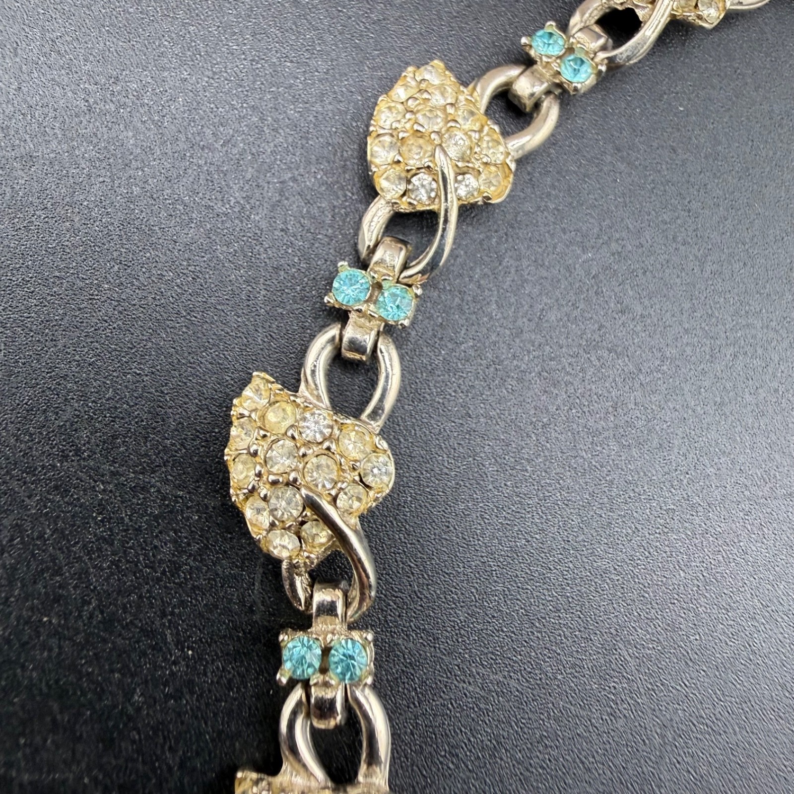 Vintage Rhinestone Necklace Silver Tone Leaf Grapes 15”