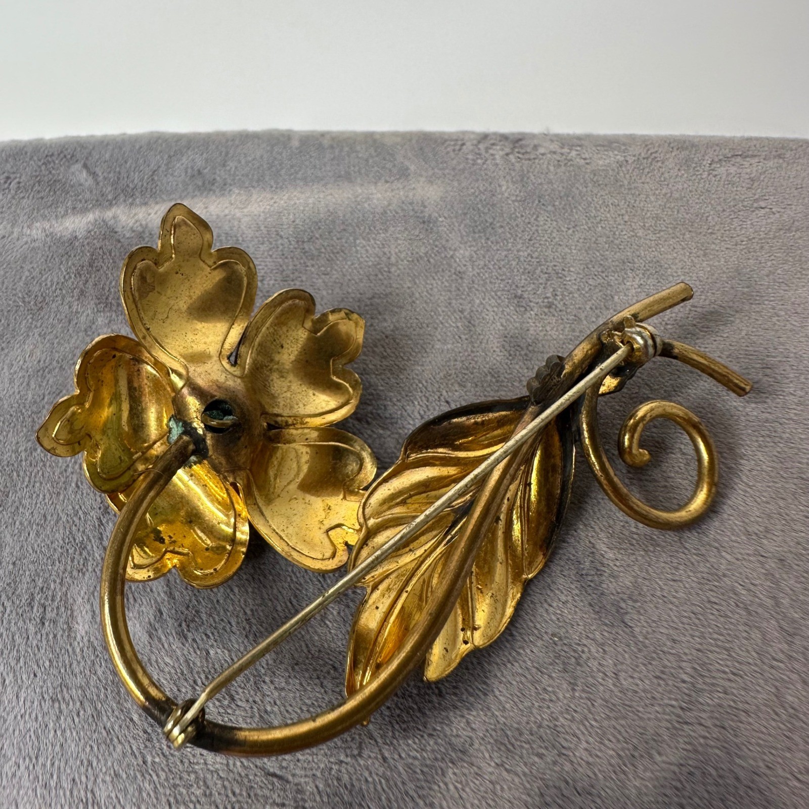 Vintage Pink Enamel Flower Brooch Gold Tone Leaf Blue Bead Pin Spring Romantic