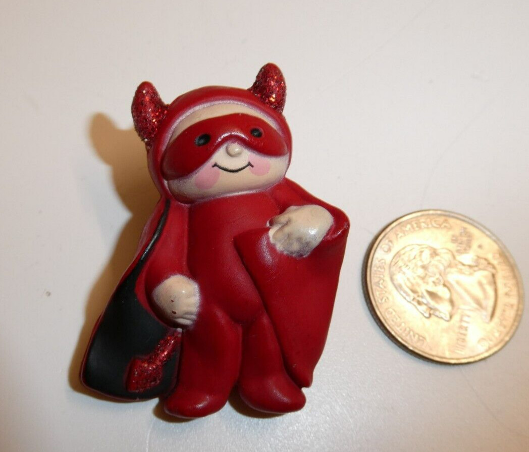 VTG Fun World Halloween Red Devil Cape Horns Glitter Pin Brooch