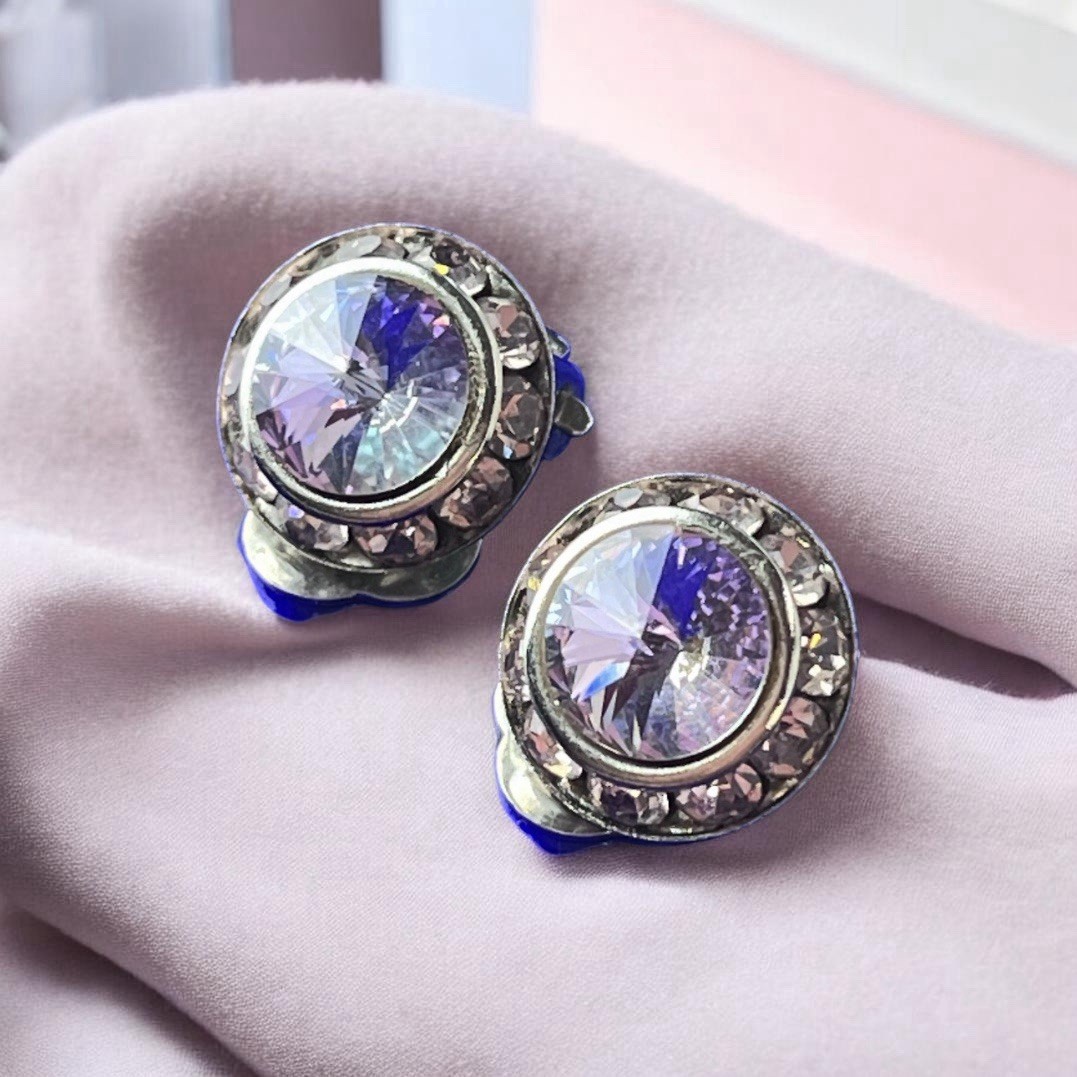 Vtg 1950s Clip-On Earrings – Iolite Blue Rivoli Stones -Clear Rhinestones – 1/2”